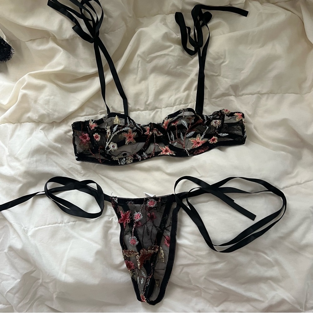 Black Floral Embroidered Lingerie Set